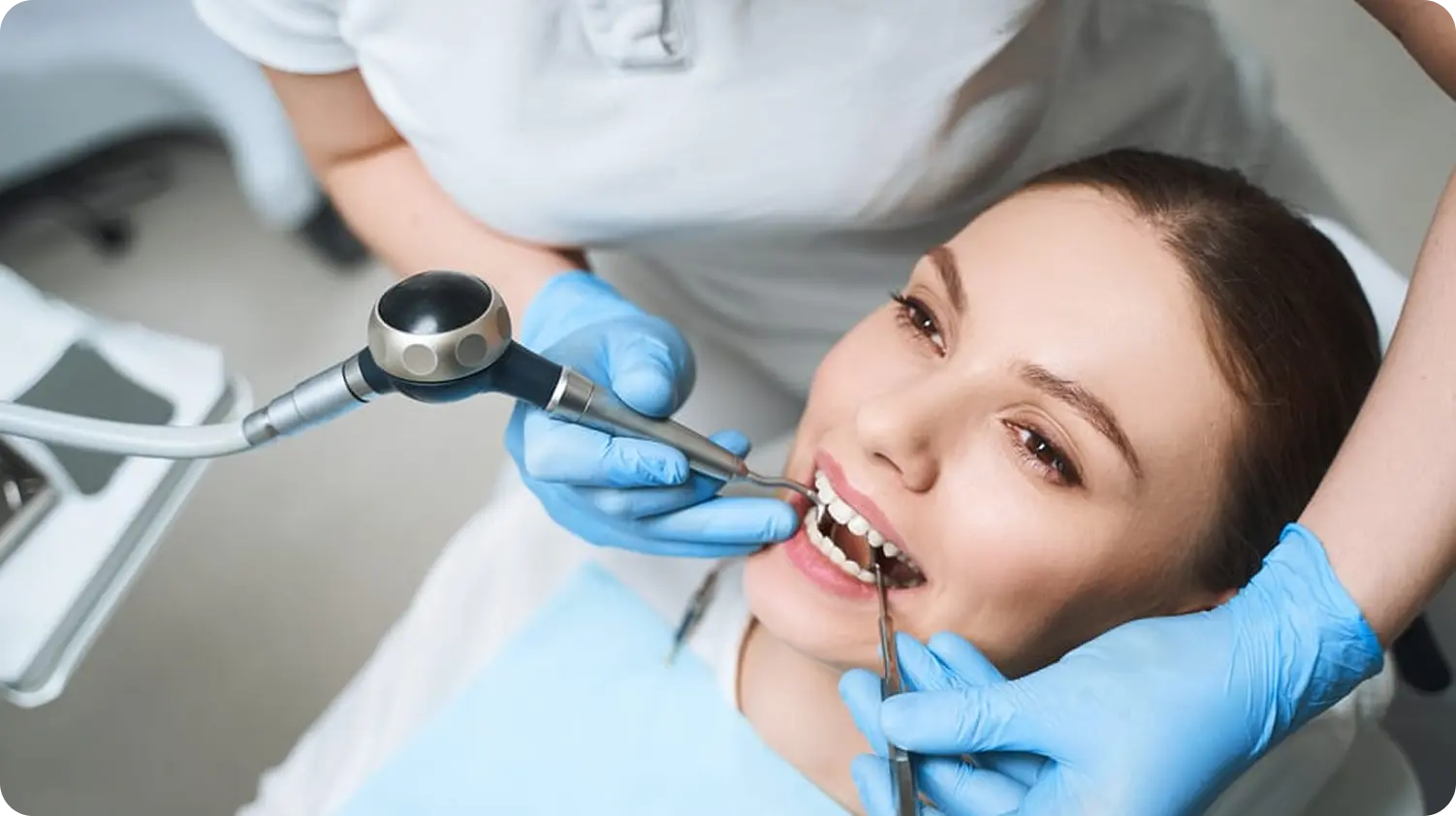 Chipped Tooth Repair (Broken Tooth Repair) Chipped Tooth Repair (Broken Tooth Repair)